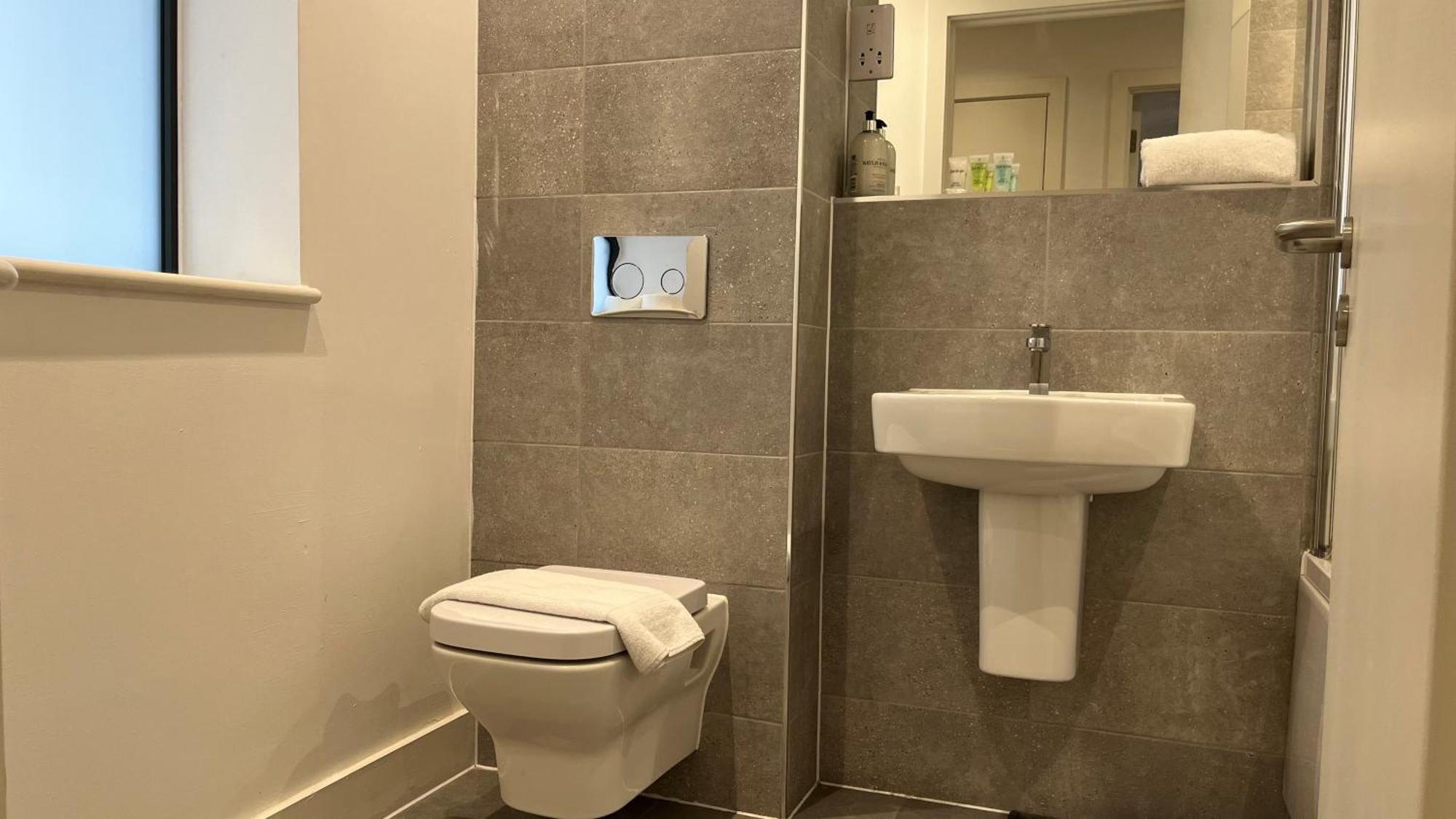 New Build 1 Bedroom Apartment, Jewellery Quarter برمنغهام المظهر الخارجي الصورة
